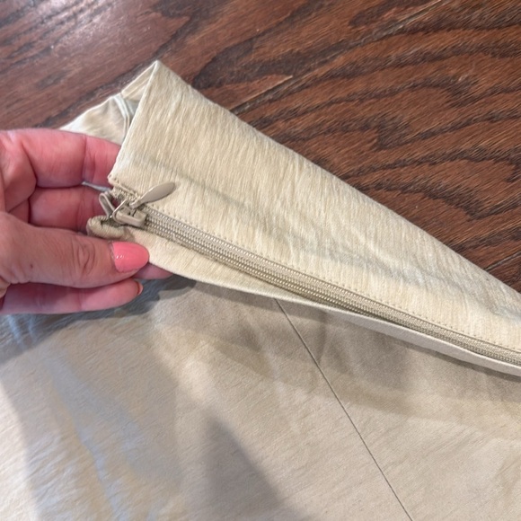 H&M NWT linen blend mini skirt, size 10 - Picture 4 of 7